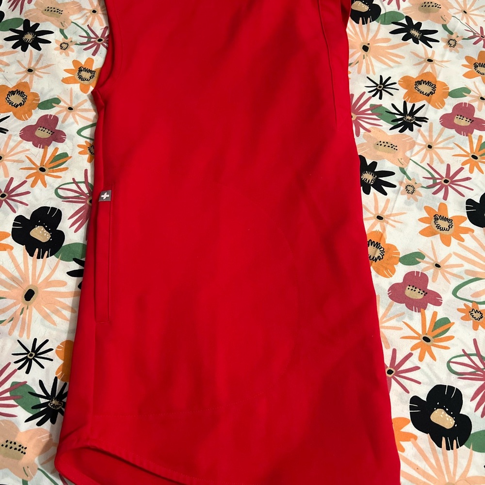 Figs Red Rafaela size xxs